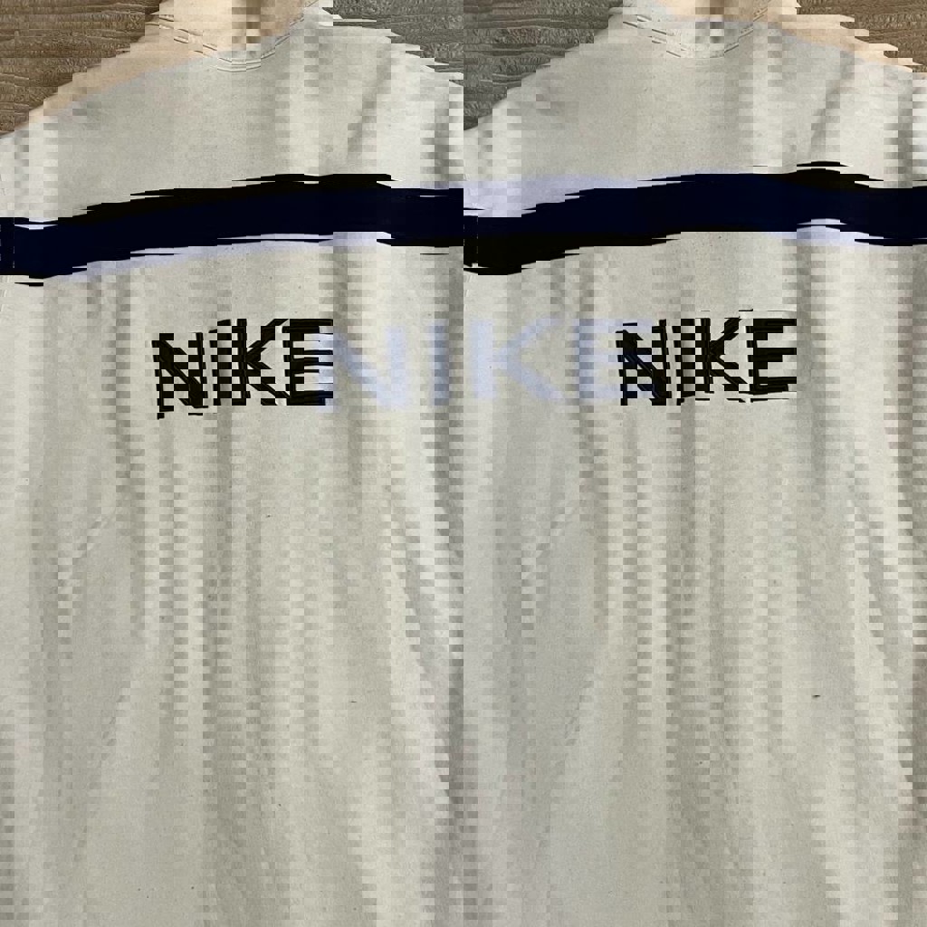 Кроссовки Nike