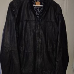 Кожаная куртка Hugo Boss - фото 2