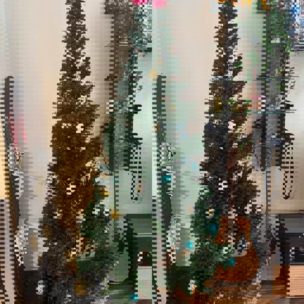 Елка маленькая