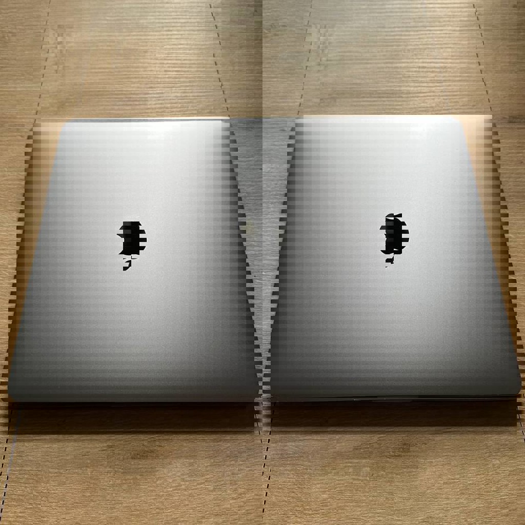 MacBook Pro 13”