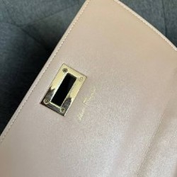 Сумочка Ferragamo - фото 9