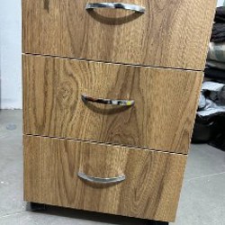 Тумбочка на колёсах - фото 2