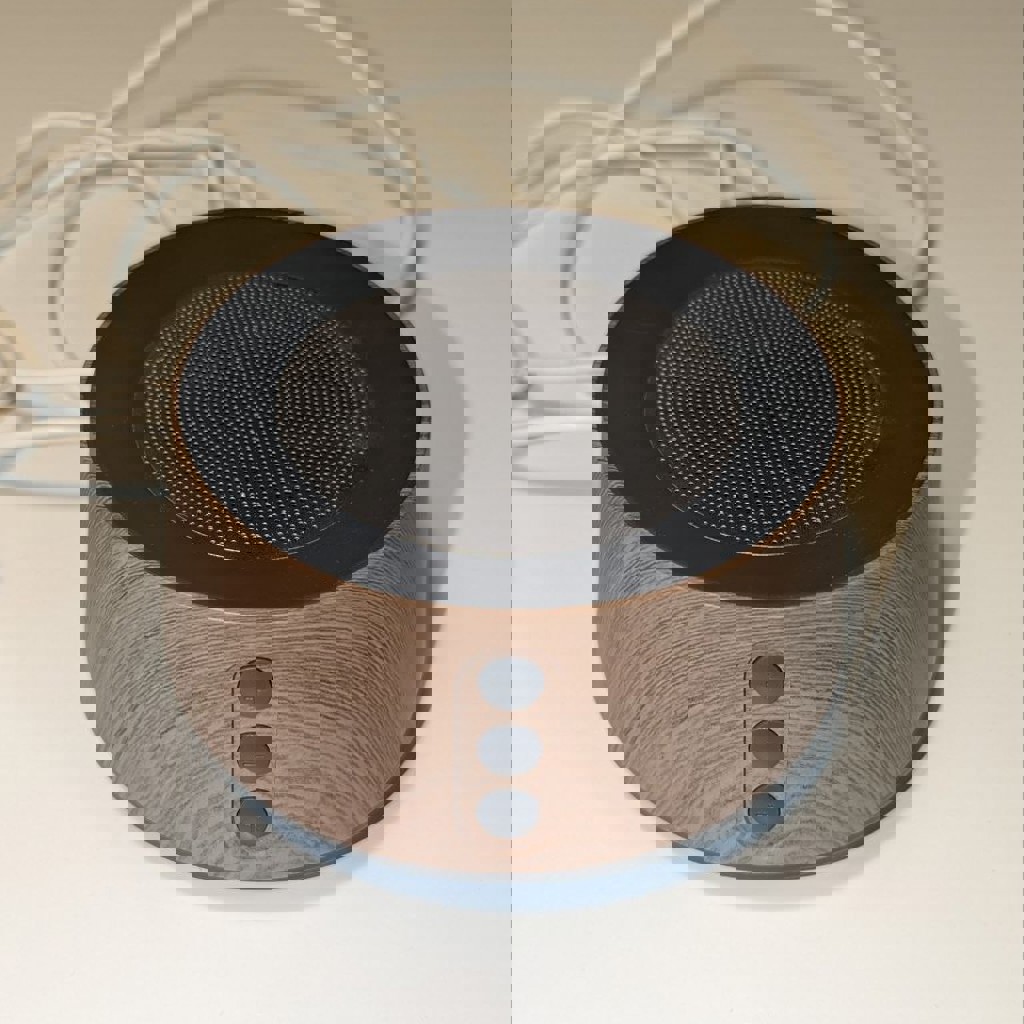 Колонка с белым шумом