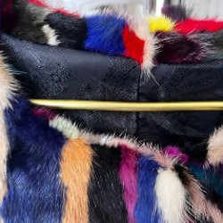 Женская натуральная шуба - фото 3