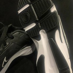 Кроссовки - фото 4