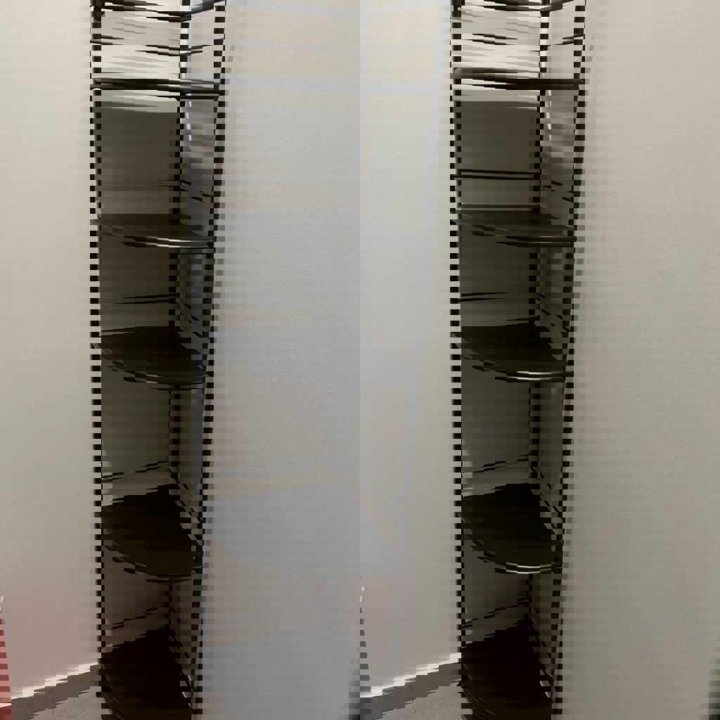 Железная корневая полка