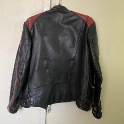 Жилетка женская бордовая - фото 2