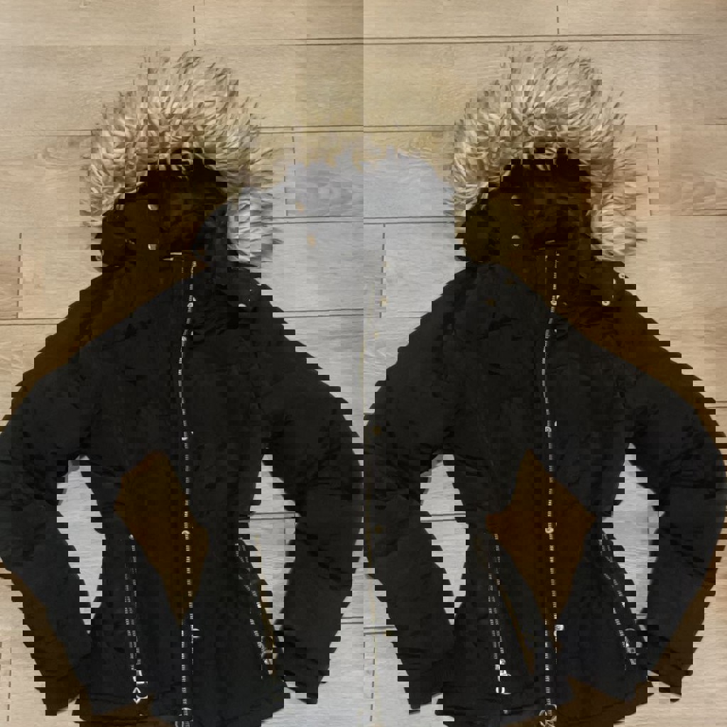 Зимняя куртка