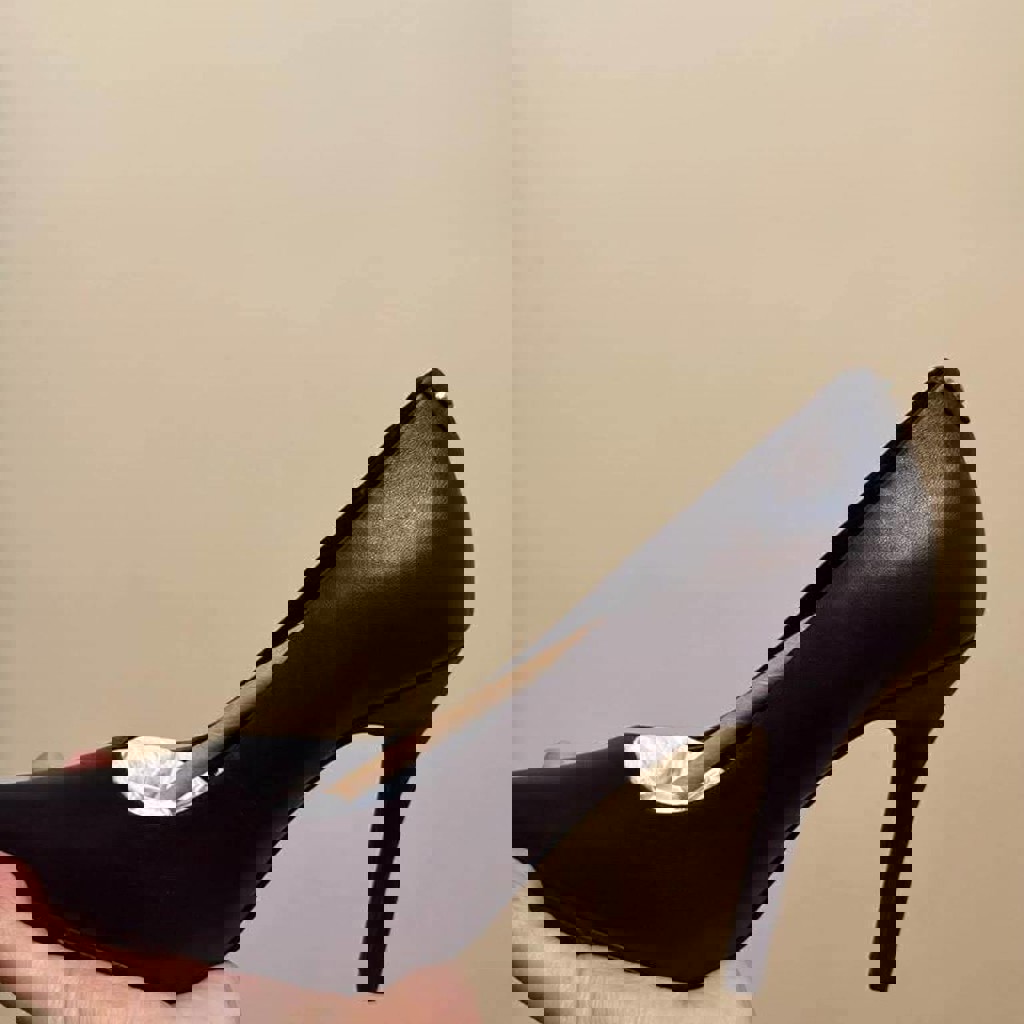 Туфли на высоком каблуке