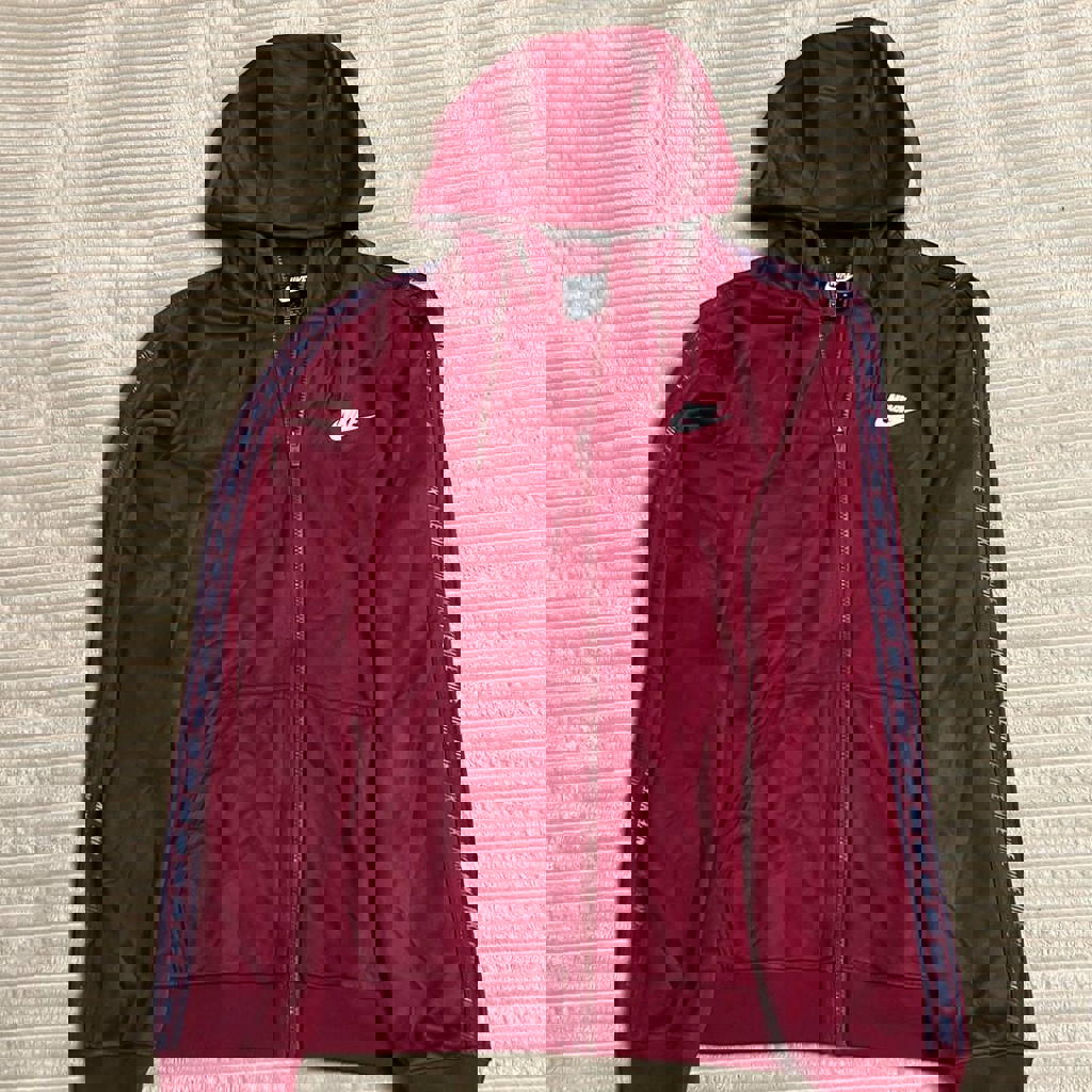 Кроссовки Nike