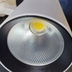 Трековый светильник - фото 4