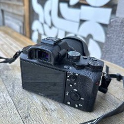 Sony Alpha A7 II - фото 4