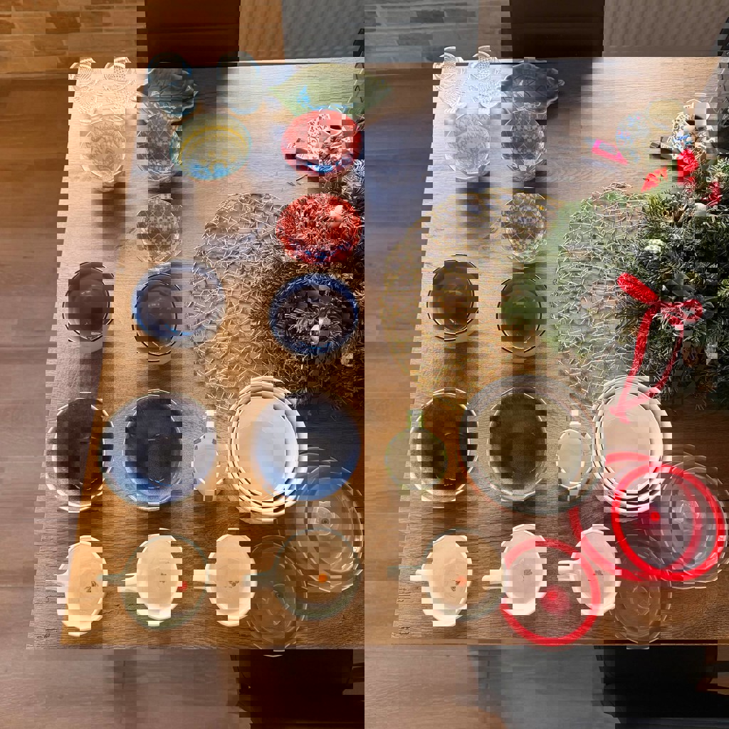 Большие синие блюдца