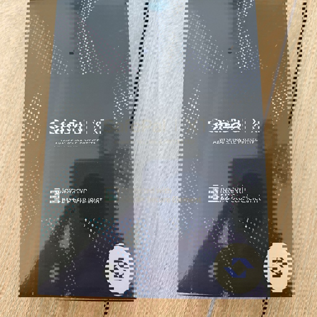 Криптокошелек Safepal X1