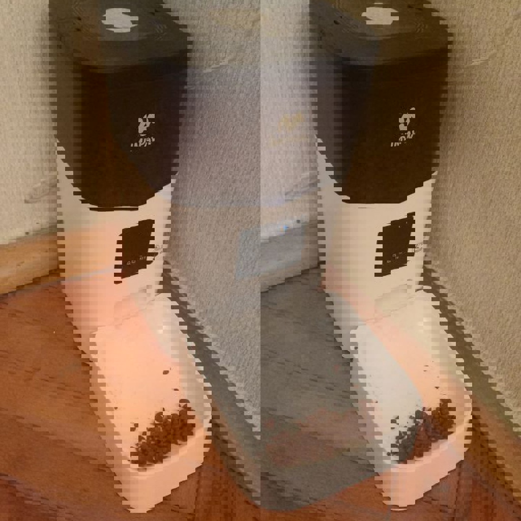 Автоматическая кормушка для кошек