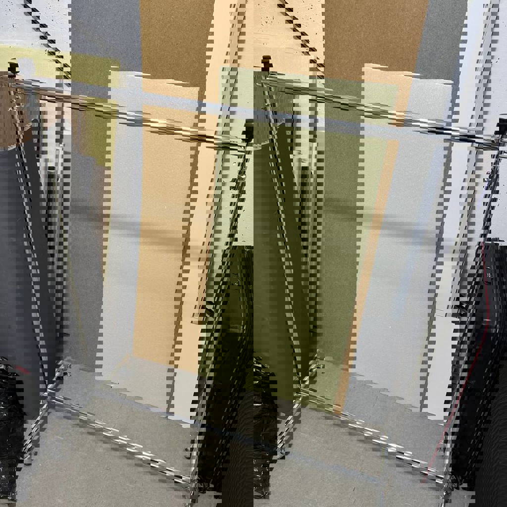 Вешалка напольная металлическая