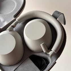 Наушники Sony WH-1000XM6 - фото 3