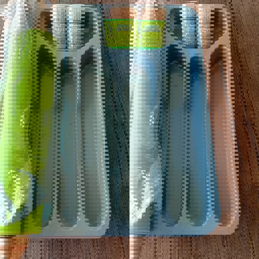 Контейнер для ложек и вилок