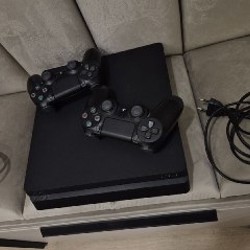 Playstation 4 slim - фото 4