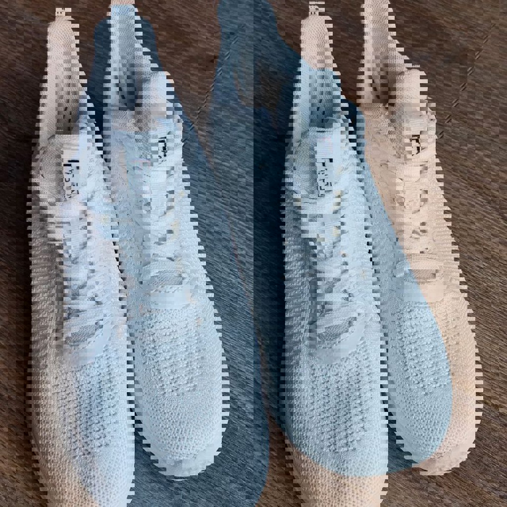 Кроссовки текстильные