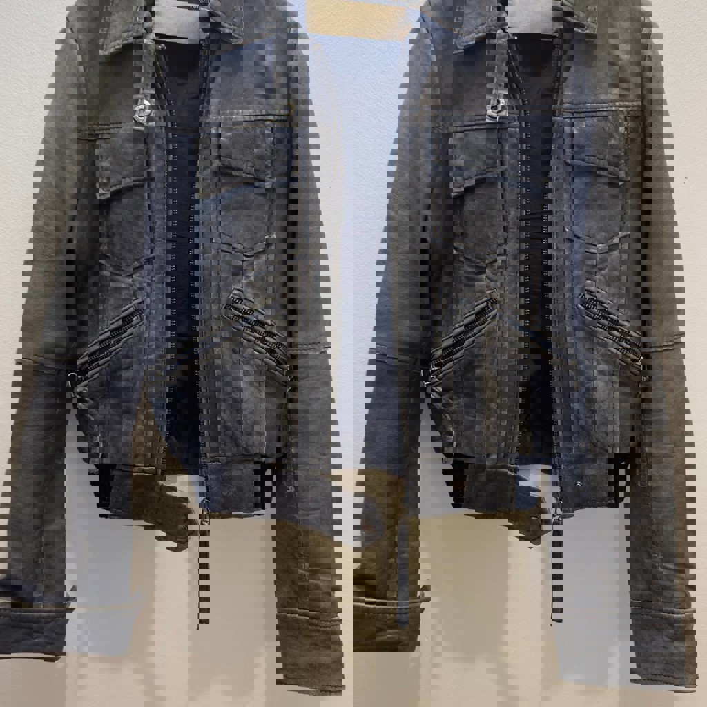 Женская укороченная куртка