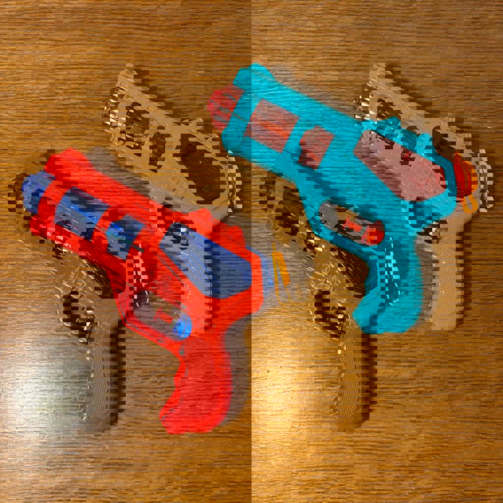 Водный пистолет