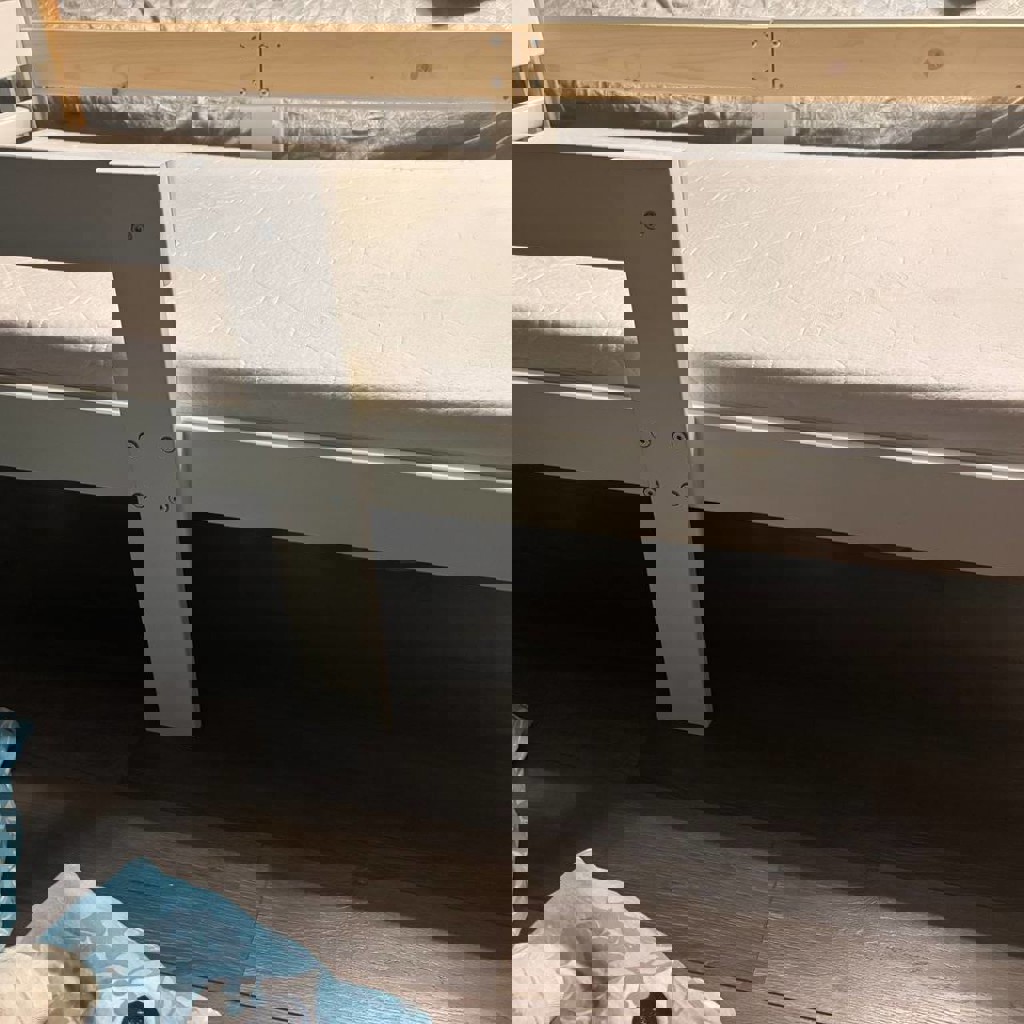 Детская кровать с ортопедическим матрасом