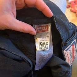 Джинсы Diesel - фото 9