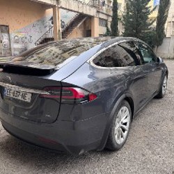 Tesla Model X - фото 3