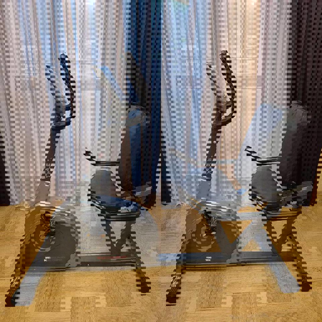 Стационарный велотренажер