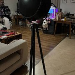 Светильник-торшер на треноге - фото 2