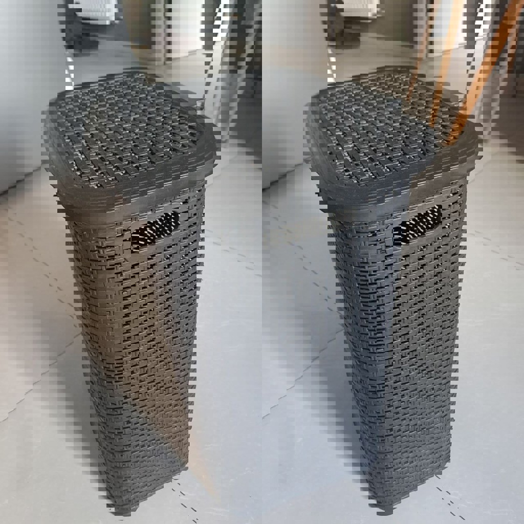 Постер 5 лари