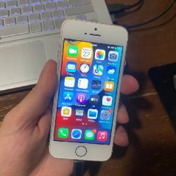 Iphone SE 2016 - фото 2