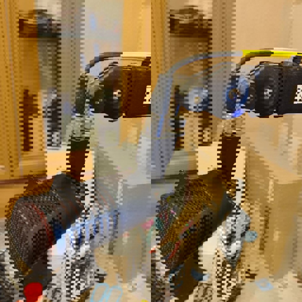 Динамический микрофон SE Electronics Dynacaster