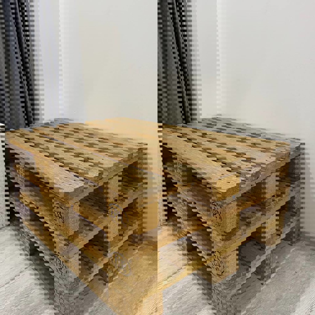 Деревянные оригинальные паллеты