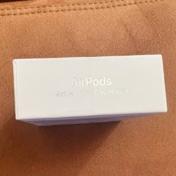 AirPods 4 - фото 4