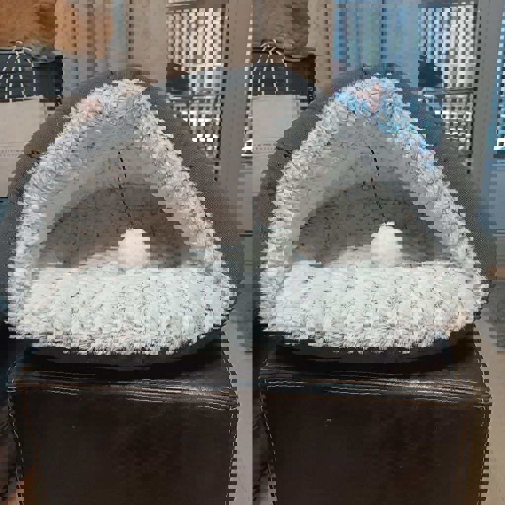 Лежанка-домик для кота