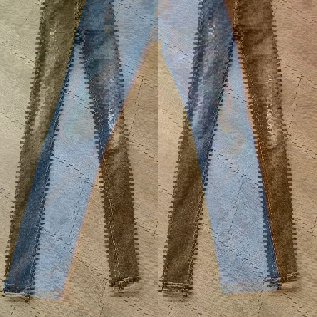 Джинсы темные