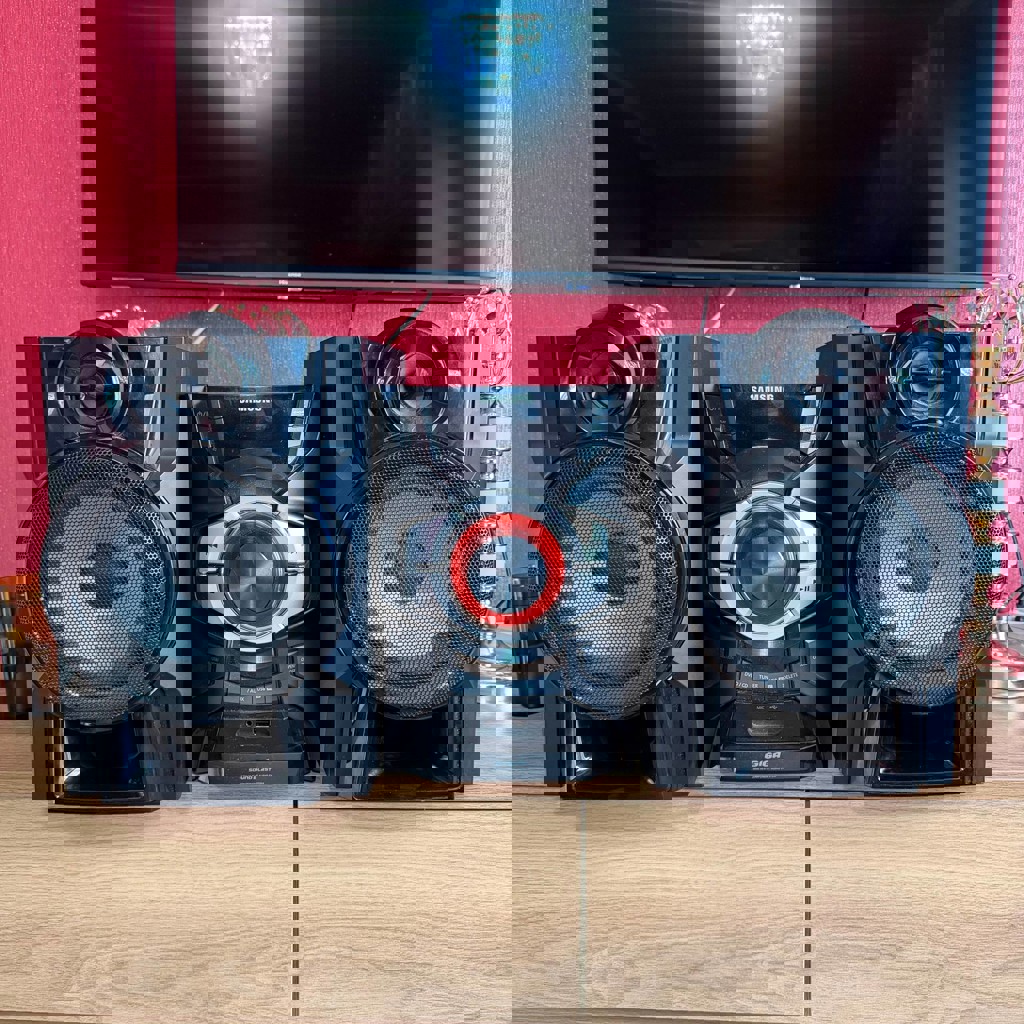 Музыкальный центр Samsung