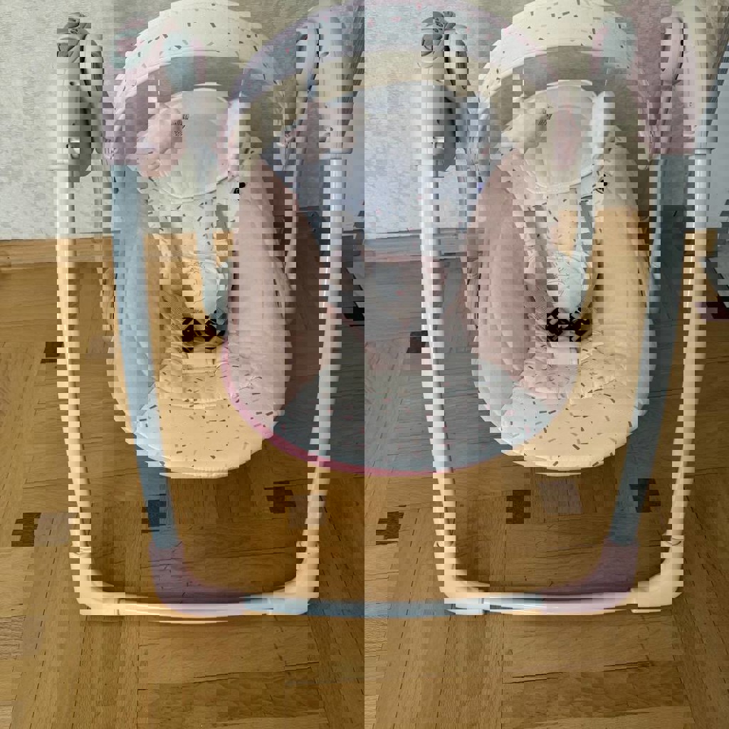 Электрическая качеля для малышей