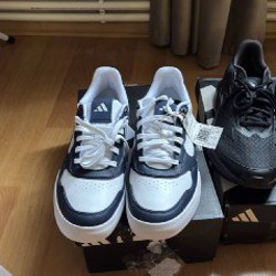 Кроссовки adidas - фото 3