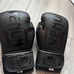 Боксерские перчатки Venum 8 oz - фото 3