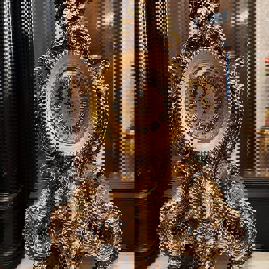 Старинные часы