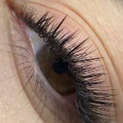 Ламинирование бровей и ресниц - фото 7