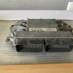 Блок управления двигателем Renault - фото 2