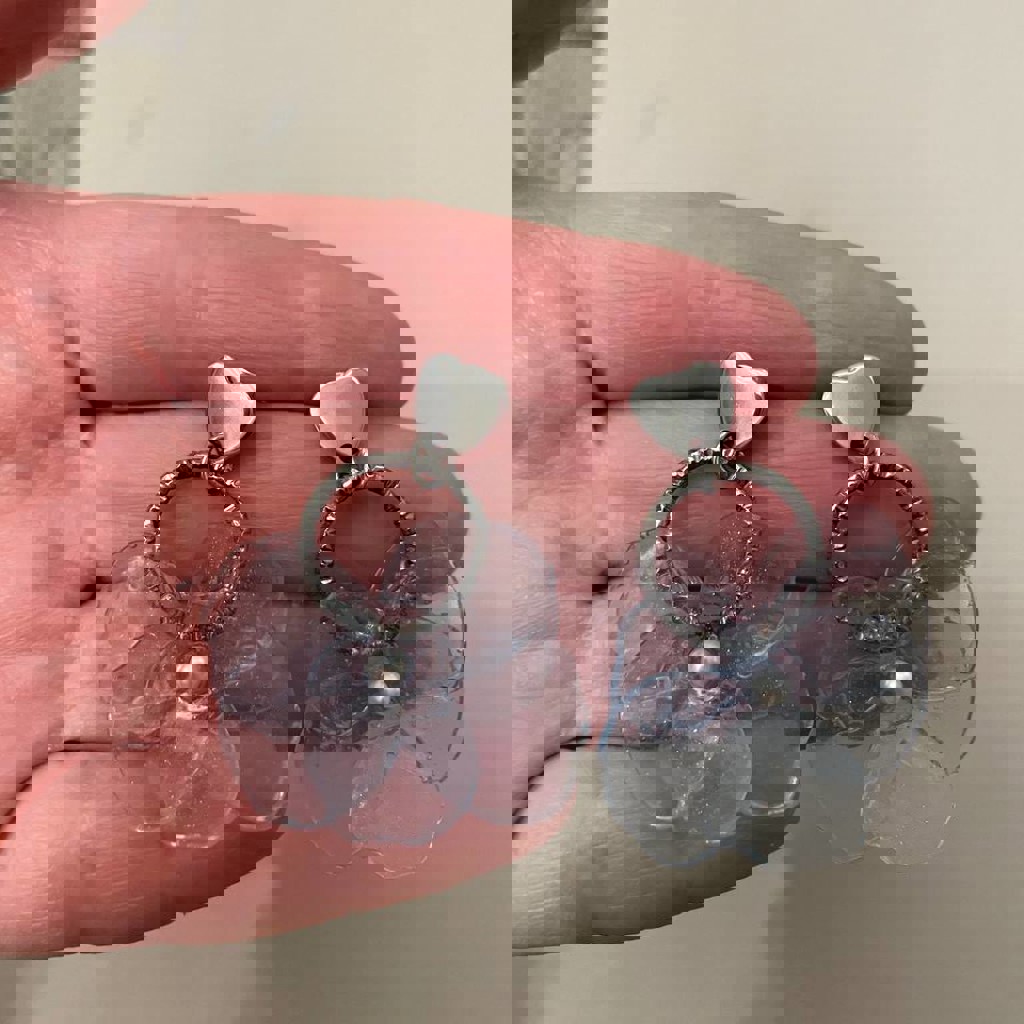 Сережки с большим цветком