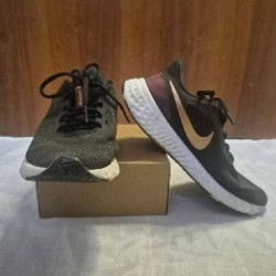 Кроссовки Nike Revolution - фото 4