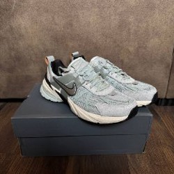 Кроссовки Nike Y2K Run - фото 3