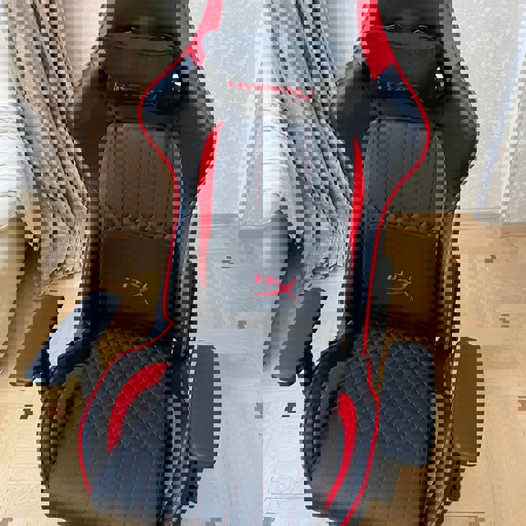 Компьютерное кресло HyperX