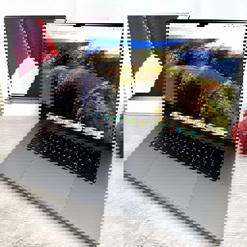 MacBook Pro 16 (2021)